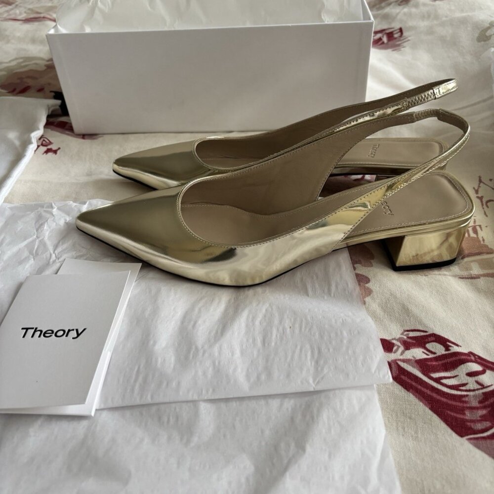 Theory New Block Heel Women’s Leather Slingback shoes in Gold - Picture 2 of 8